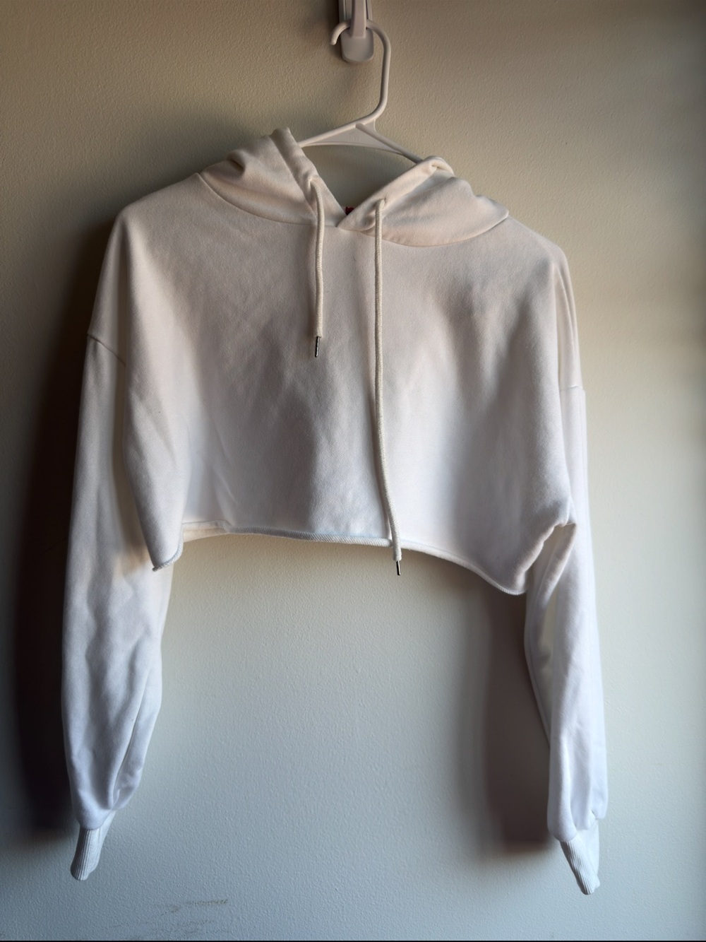 Edikted White Cropped Hoodie Raw Hem Drawstring Sweatshirt Size S